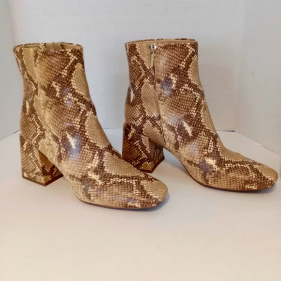 Sam Edelman Destiny Faux Snakeskin Pattern Ankle Boots 3" Heels Sz. 8 - Picture 2 of 15